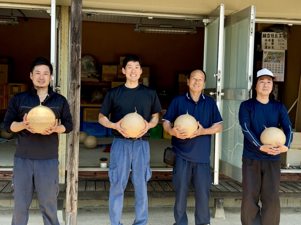 「元祖玉屋」の花火師の伝統を守る　